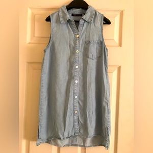 Cute T&W designs denim top. Size X small